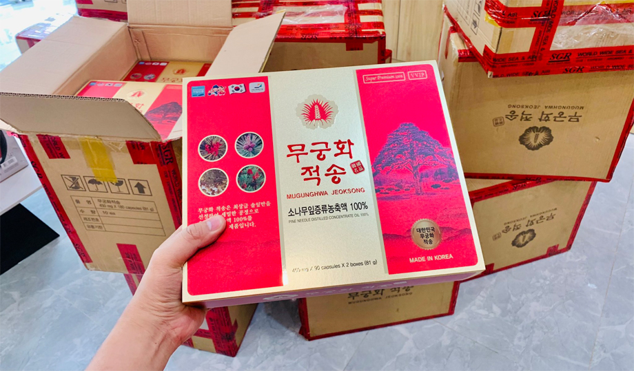 Với số lượng sản xuất hạn chế từ những cây thông đỏ Hàn Quốc 100 năm tuổi Với số lượng sản xuất hạn chế từ những cây thông đỏ Hàn Quốc 100 năm tuổi