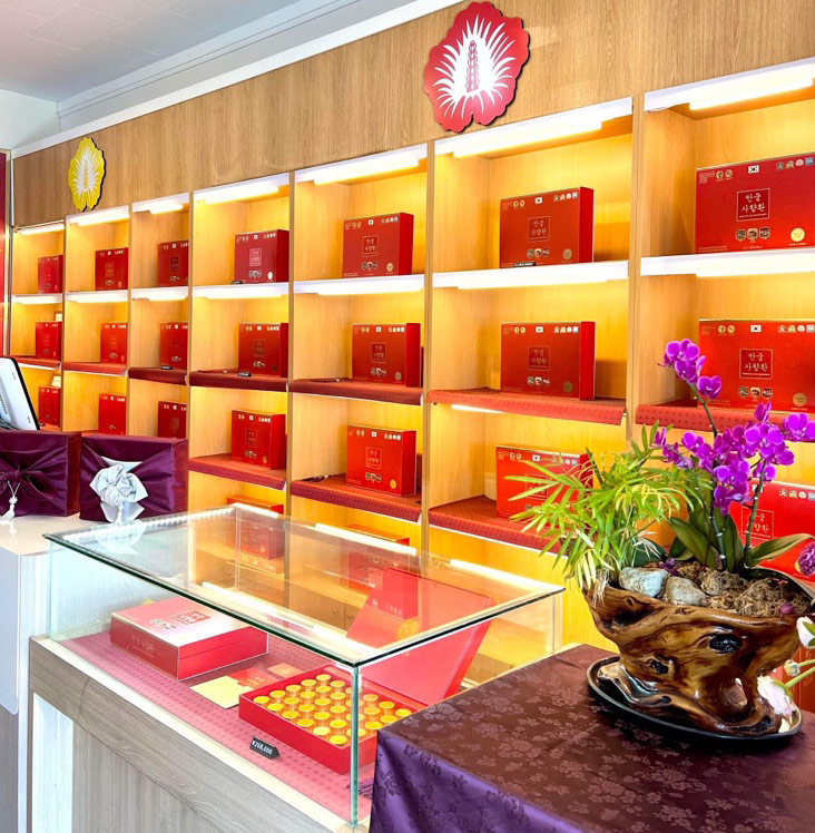 Cửa hàng trưng bày An cung ngưu Trầm Hương chứa xạ 30 viên tại Hàn Quốc
